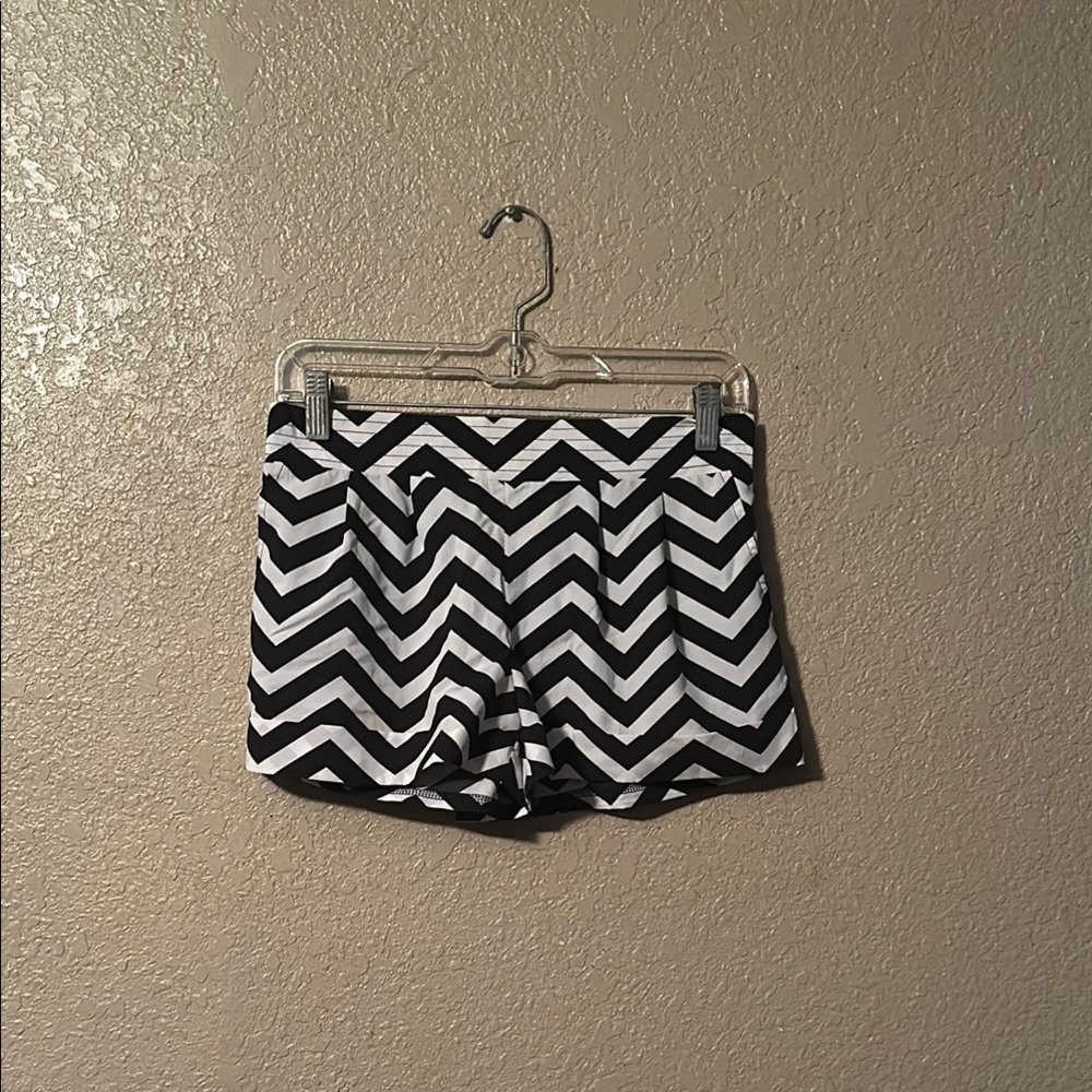 Heart soul small Black and White Chevron Shorts